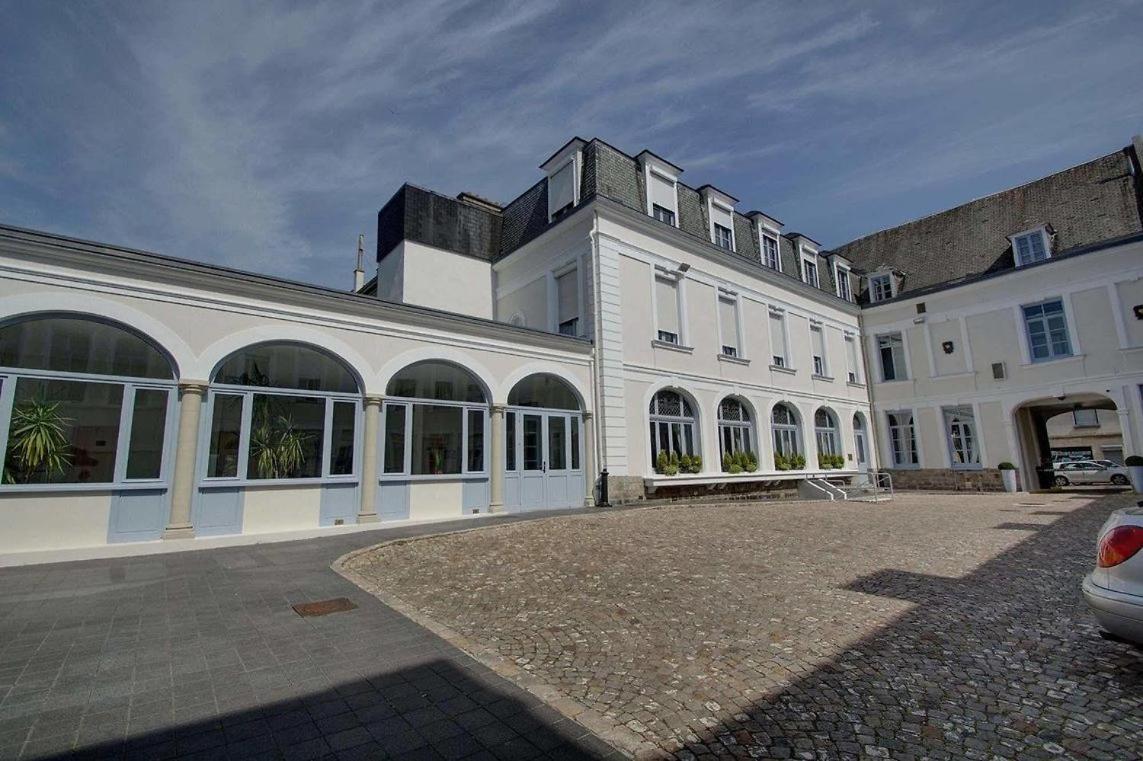 Hotel De L'Univers Arras Exterior foto